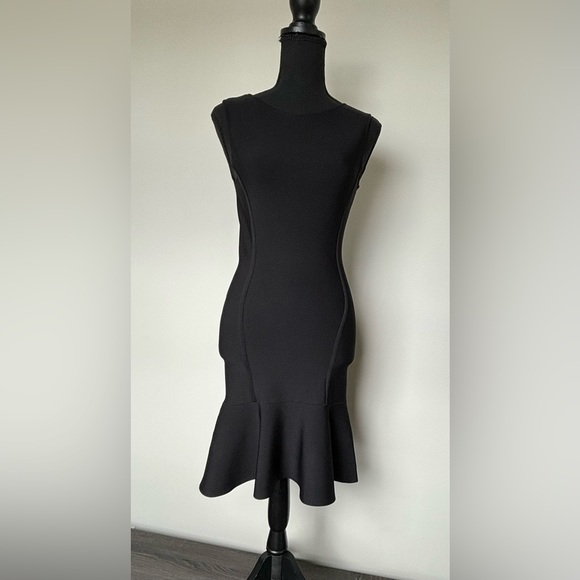 BCBGMaxAzria Dress Womens S
Small Padma Black Ribbed Sleeveless Ruffle Bodycon - Picture 6 of 6
